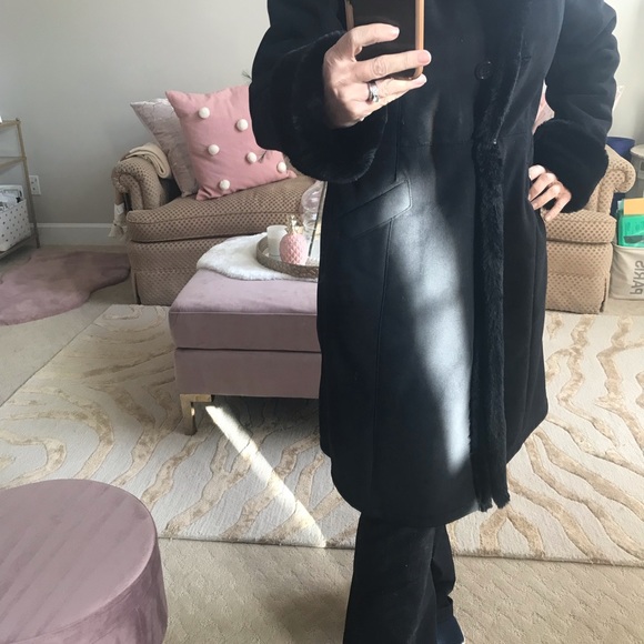 Ann Taylor black coat faux fur, suede feel Medium size - Picture 9 of 12